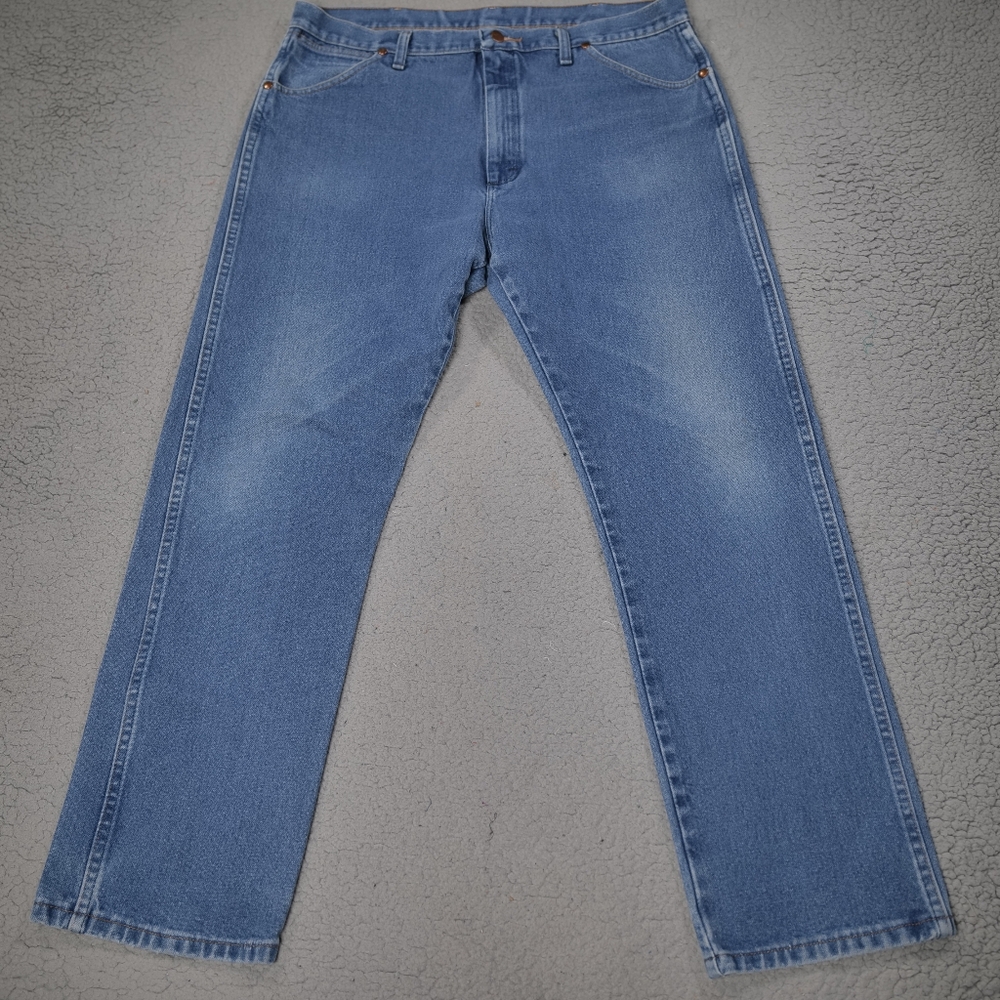 Wrangler Jeans Mens 36X 30 13WMZ Cowboy Cut American Med Wash Belt Loops